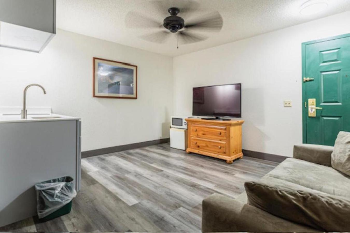Lancaster Inn & Suites Manheim Exteriör bild