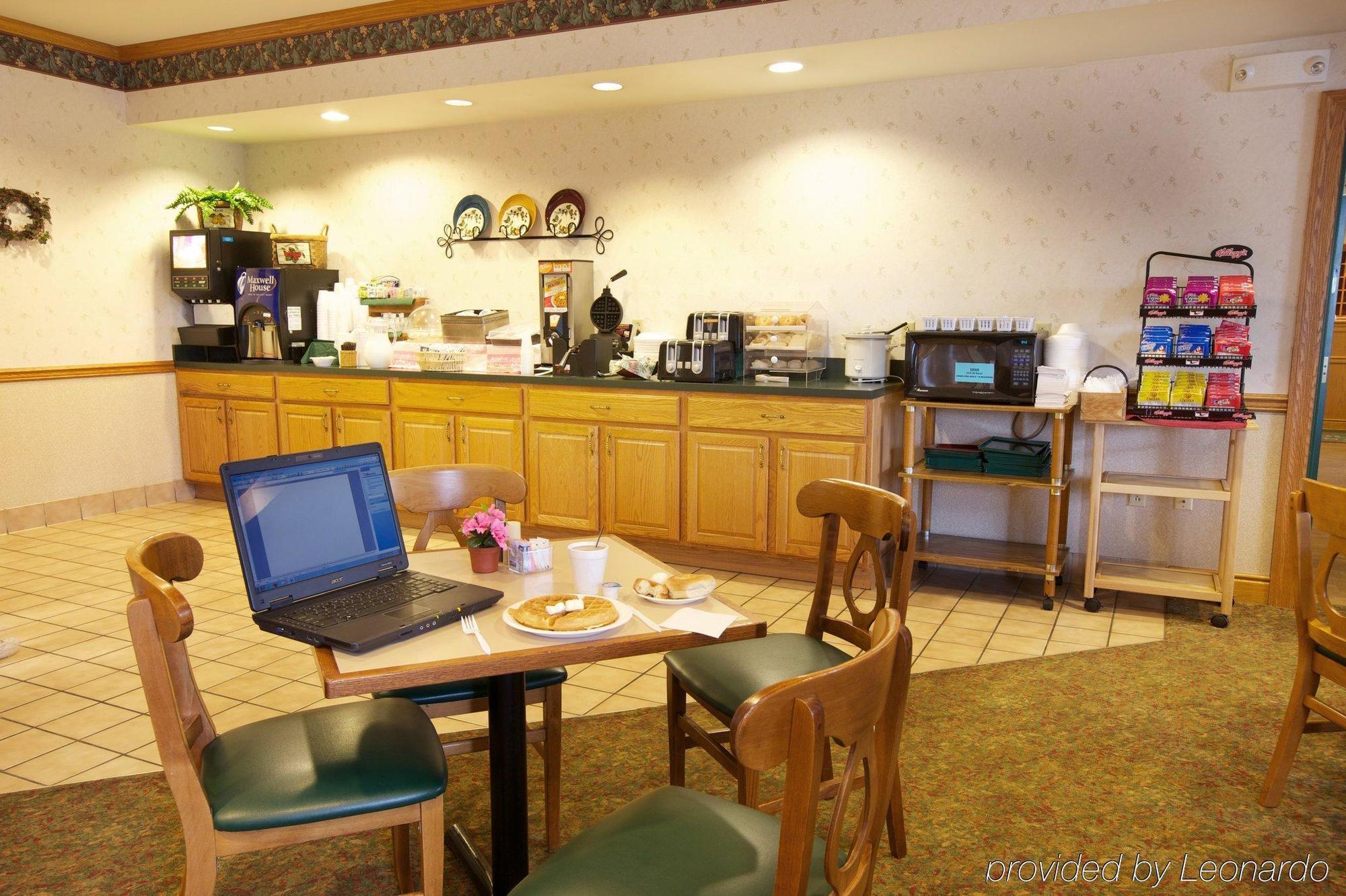 Lancaster Inn & Suites Manheim Exteriör bild