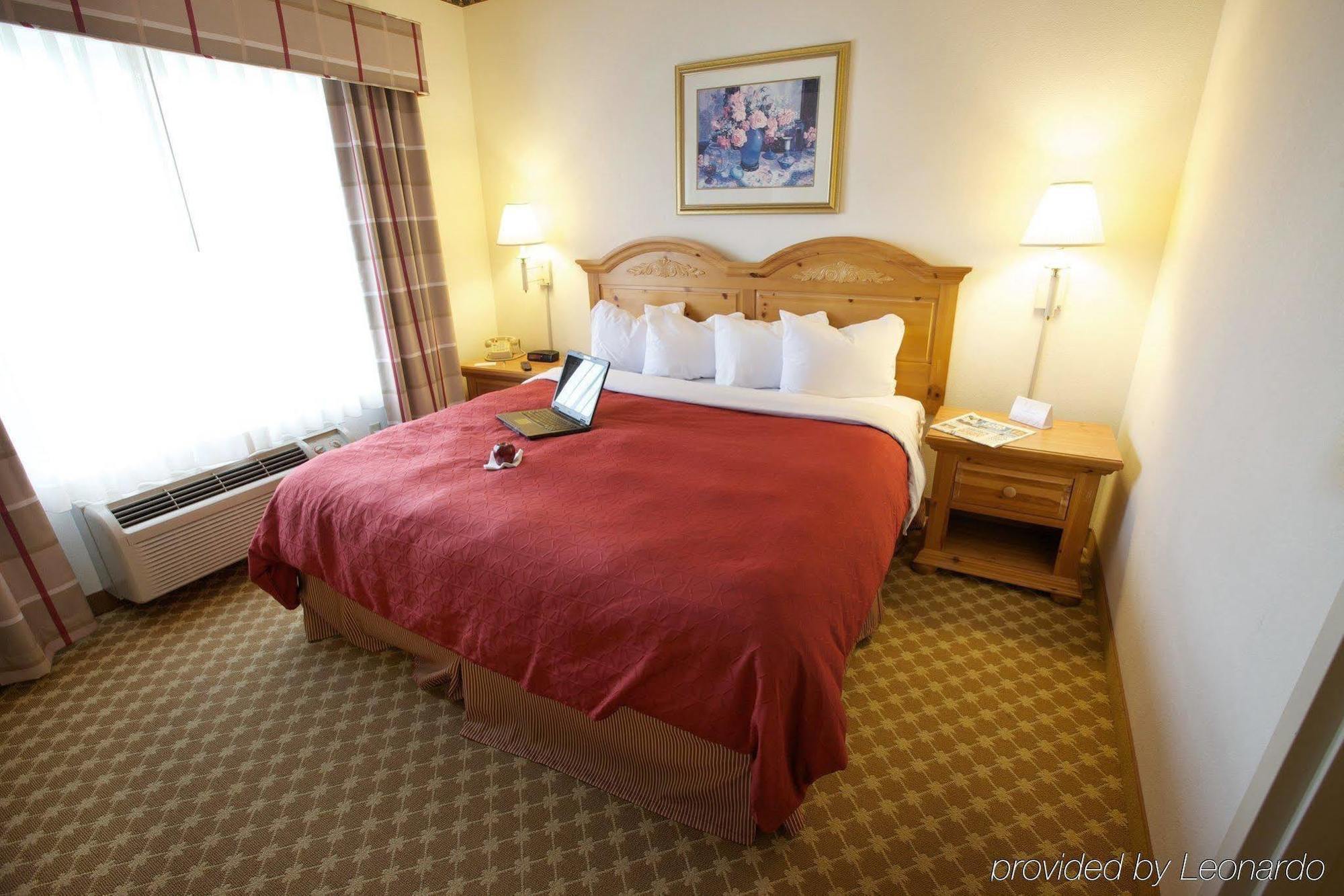 Lancaster Inn & Suites Manheim Exteriör bild